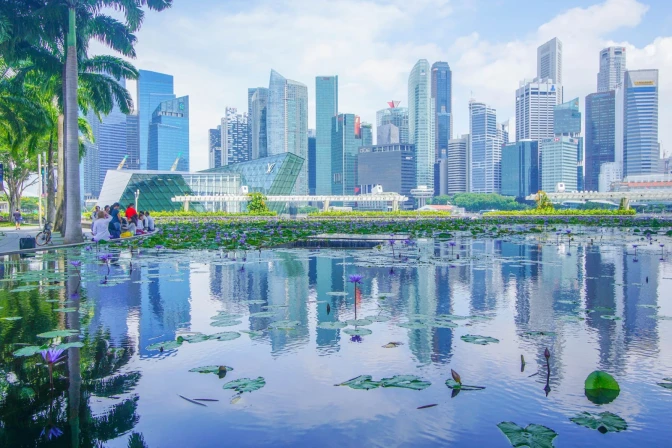 City lake and scenery Singapore